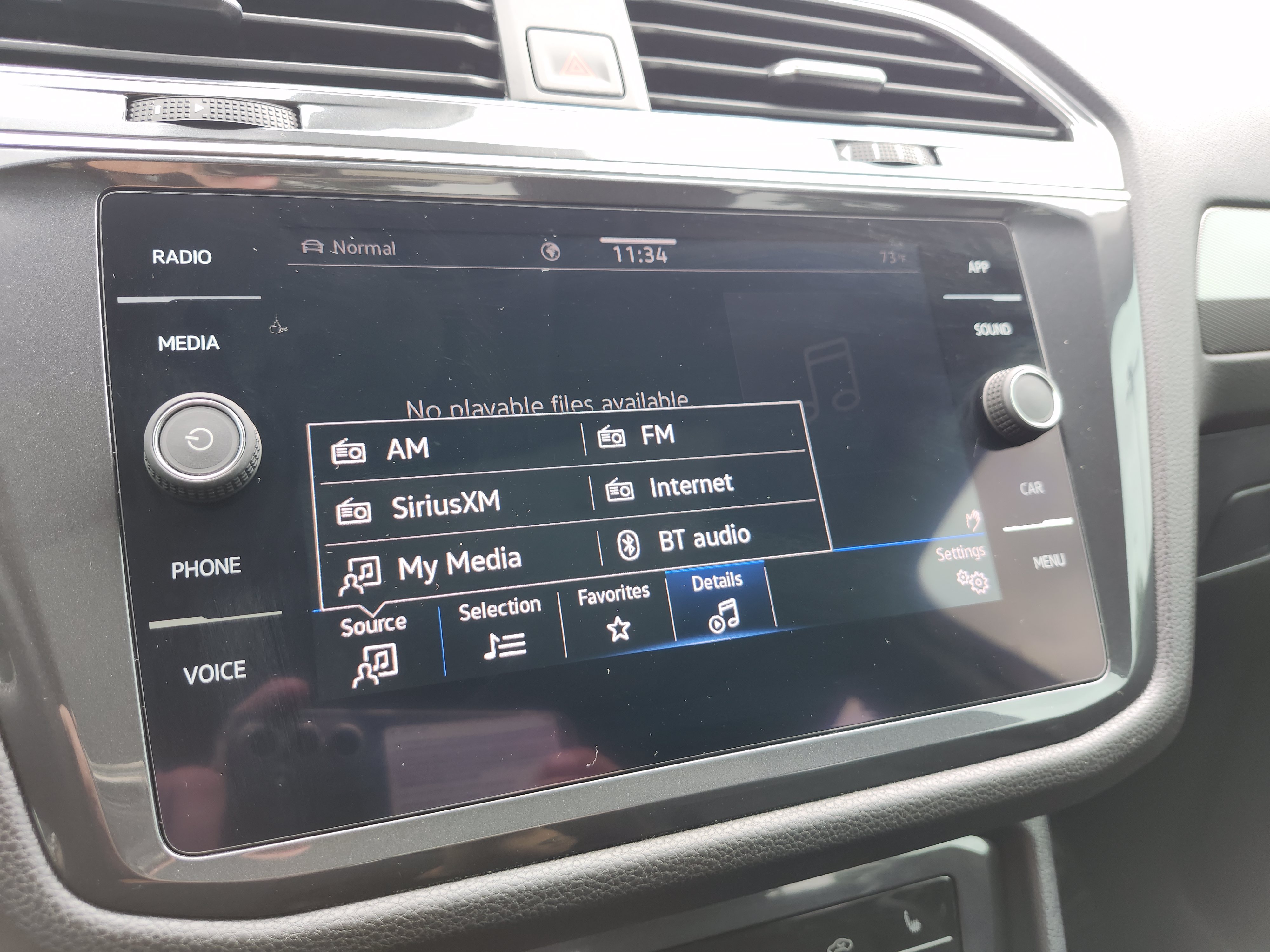 Used 2022 Volkswagen Tiguan SE AWD/4WD image 7