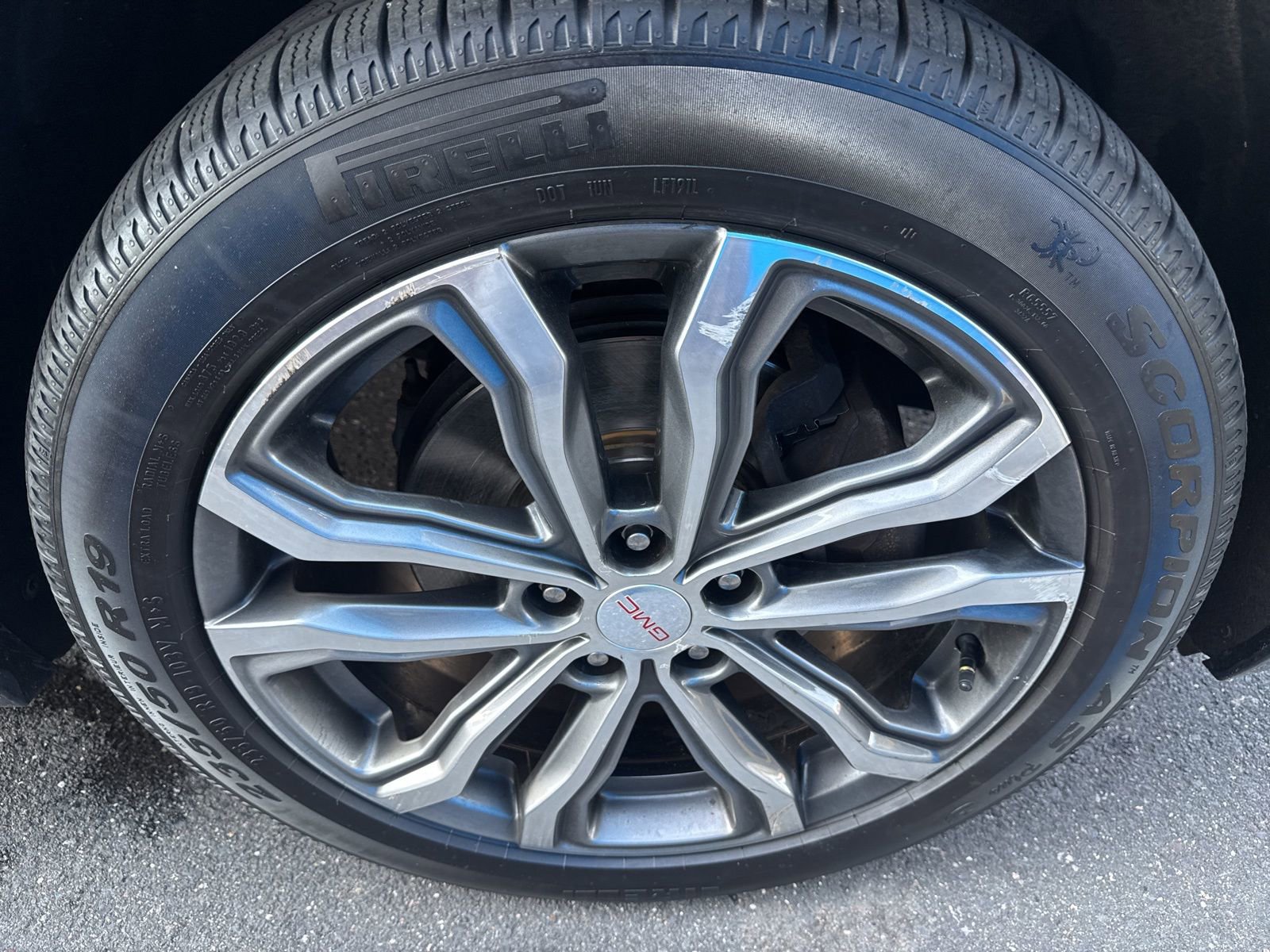 Used 2018 GMC Terrain Denali w/ Comfort Package image 39
