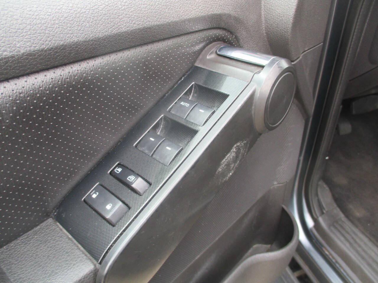 Used 2010 Ford Explorer XLT AWD/4WD image 13