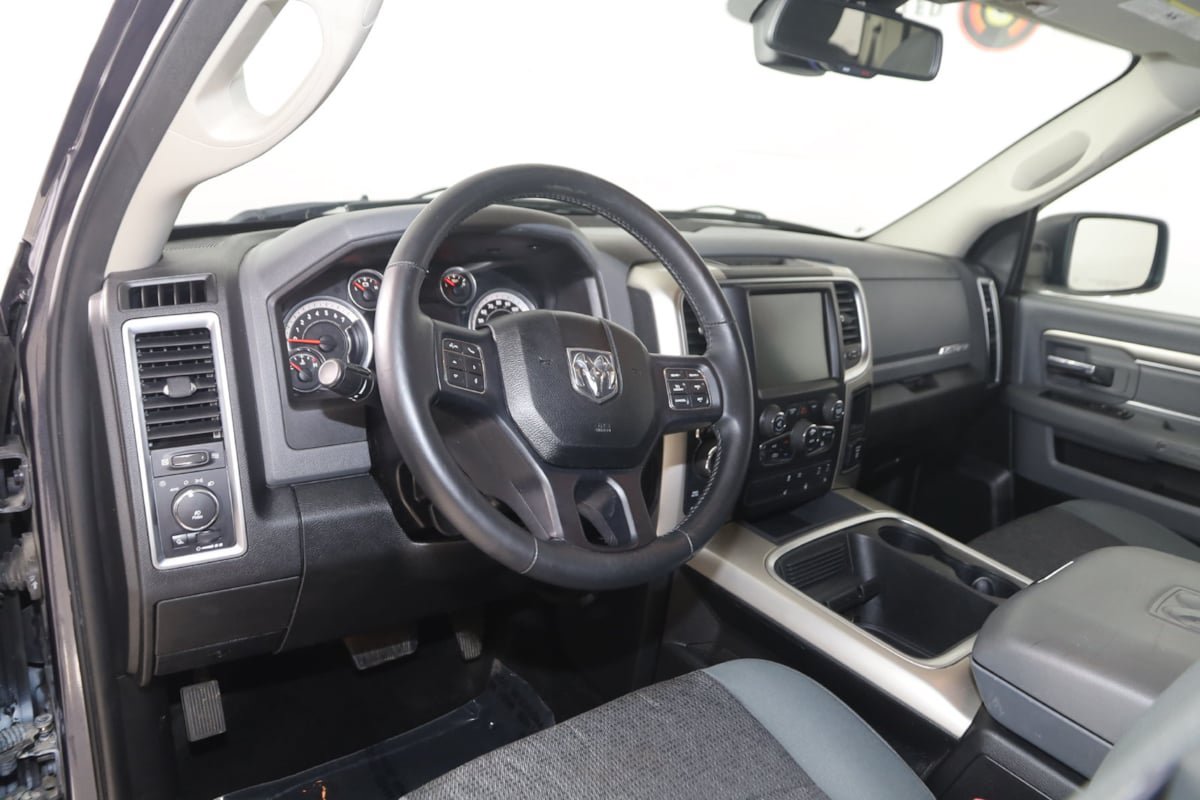 Used 2016 RAM 1500 Big Horn AWD/4WD image 23