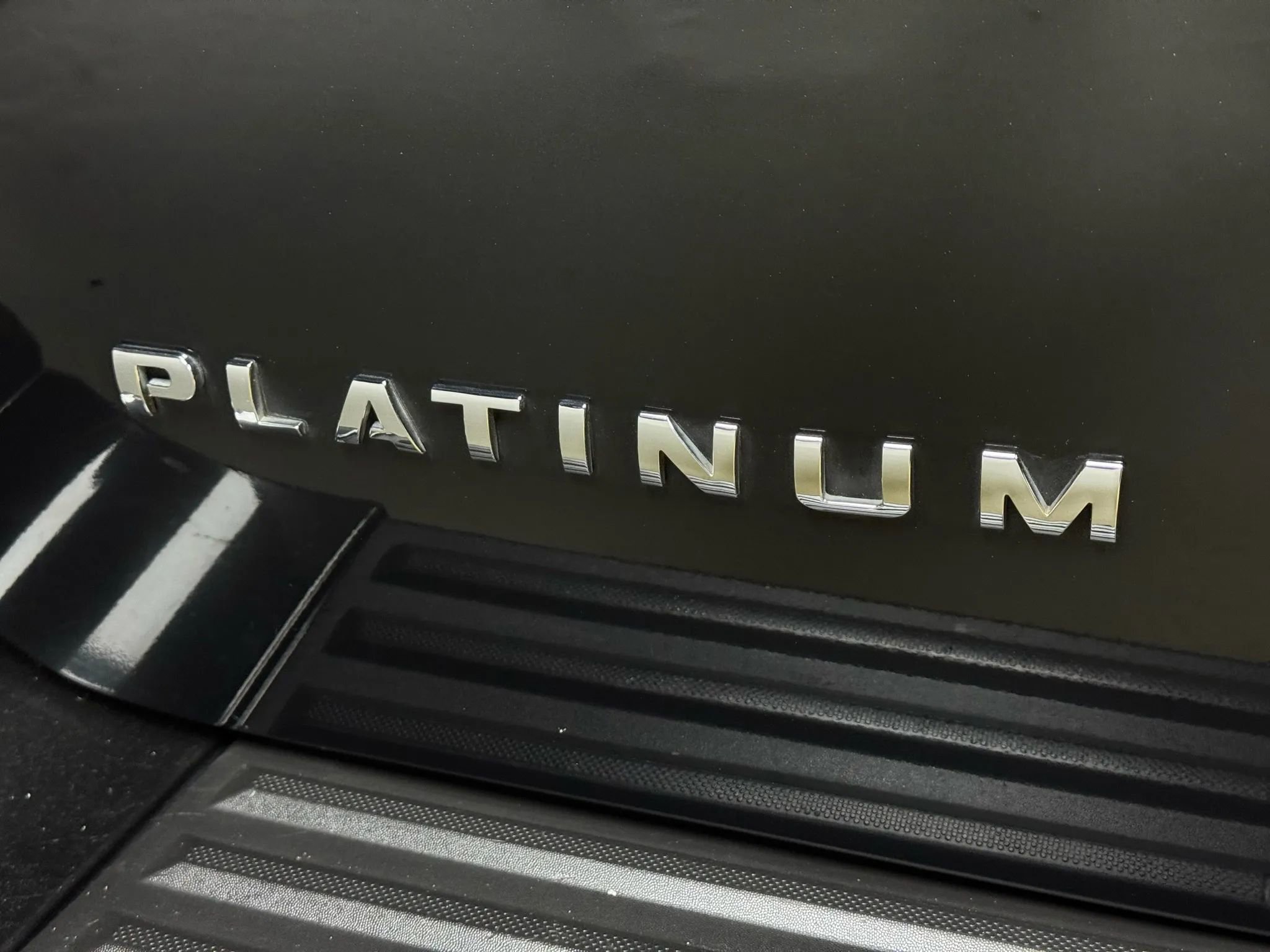 Used 2015 Ford Expedition EL Platinum image 13