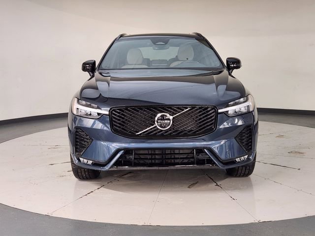 New 2026 Volvo XC60 B5 Plus w/ Protection Package Premier AWD/4WD image 9