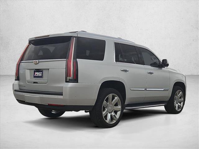 Used 2019 Cadillac Escalade Luxury AWD/4WD image 5
