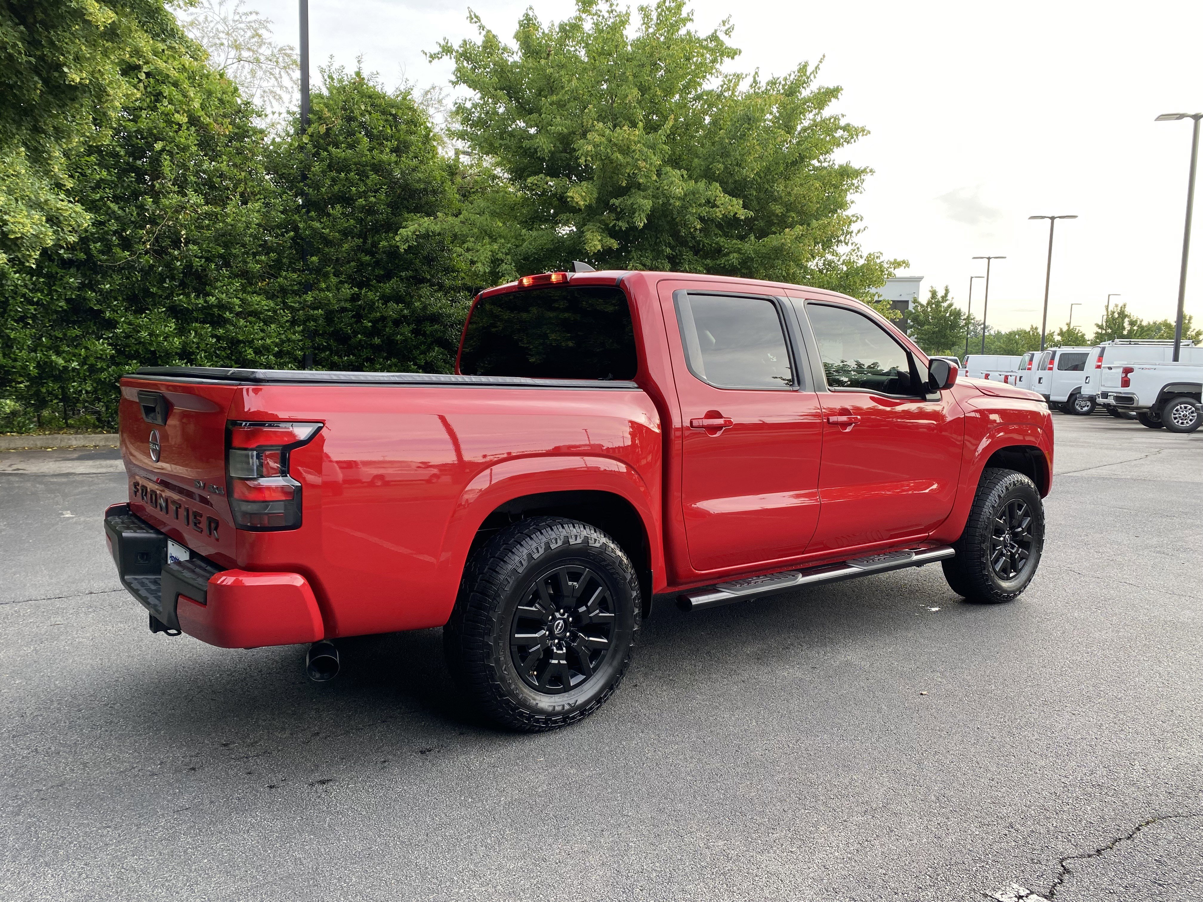 Used 2023 Nissan Frontier SV AWD/4WD image 9