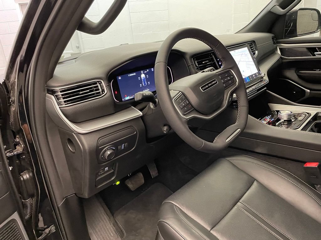 New 2026 Jeep Grand Wagoneer 4WD image 17