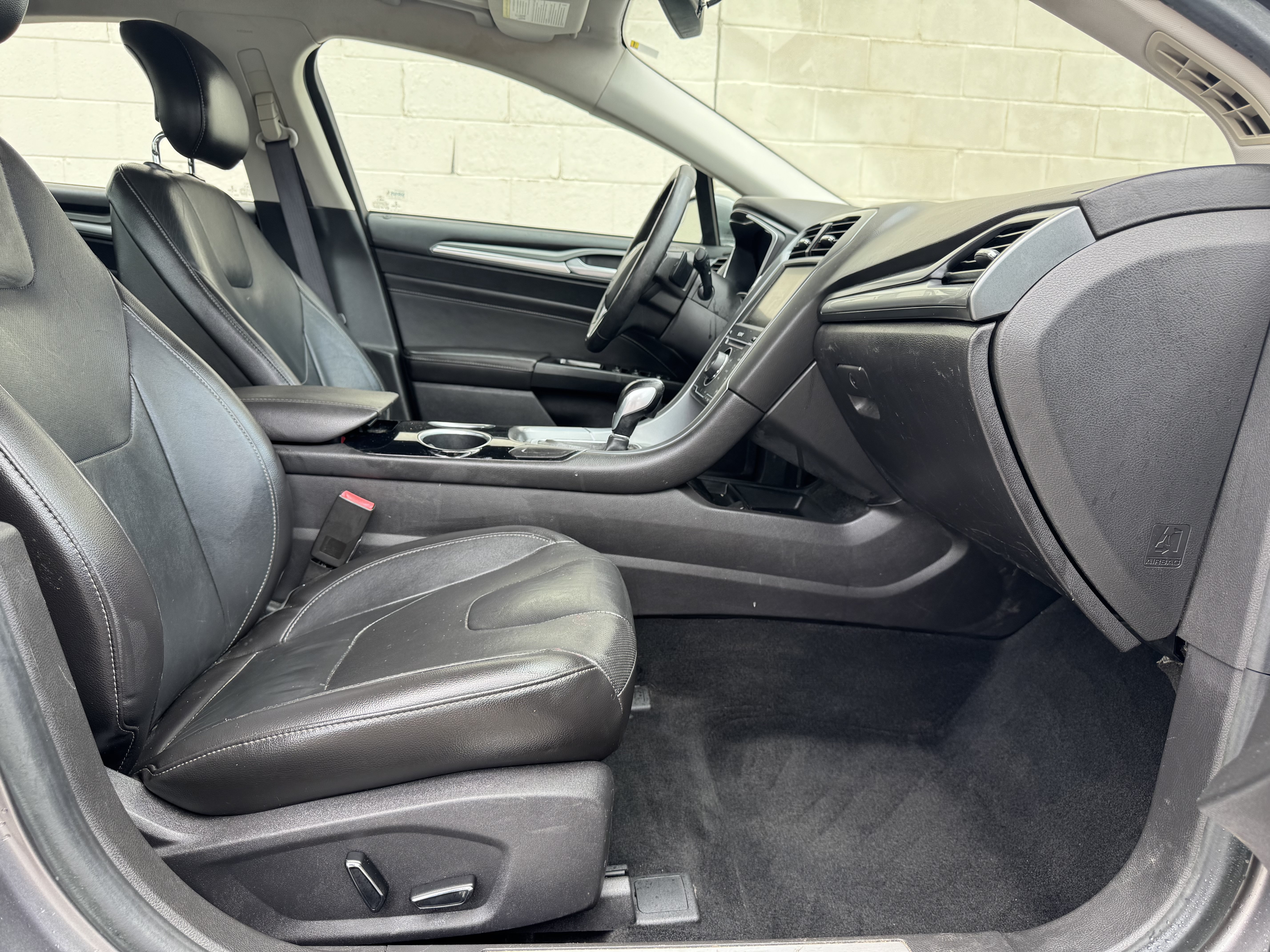 Used 2013 Ford Fusion Titanium FWD image 7