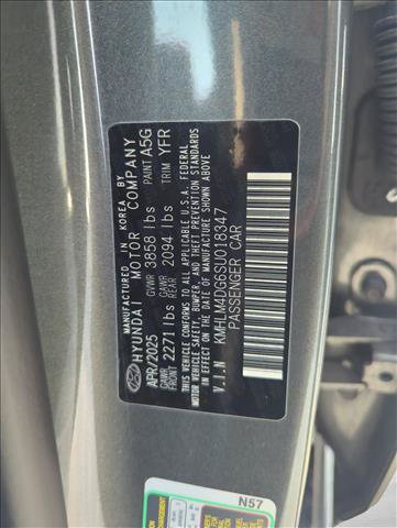 Used 2025 Hyundai Elantra Sport FWD image 26