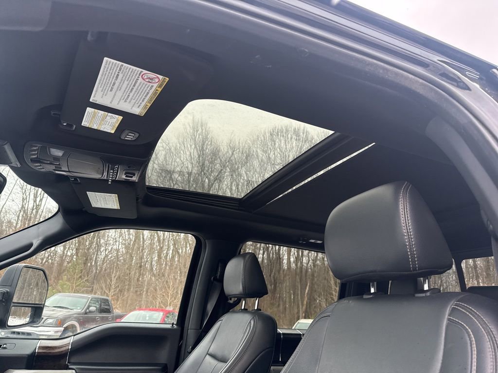 Used 2022 Ford F250 Lariat image 13