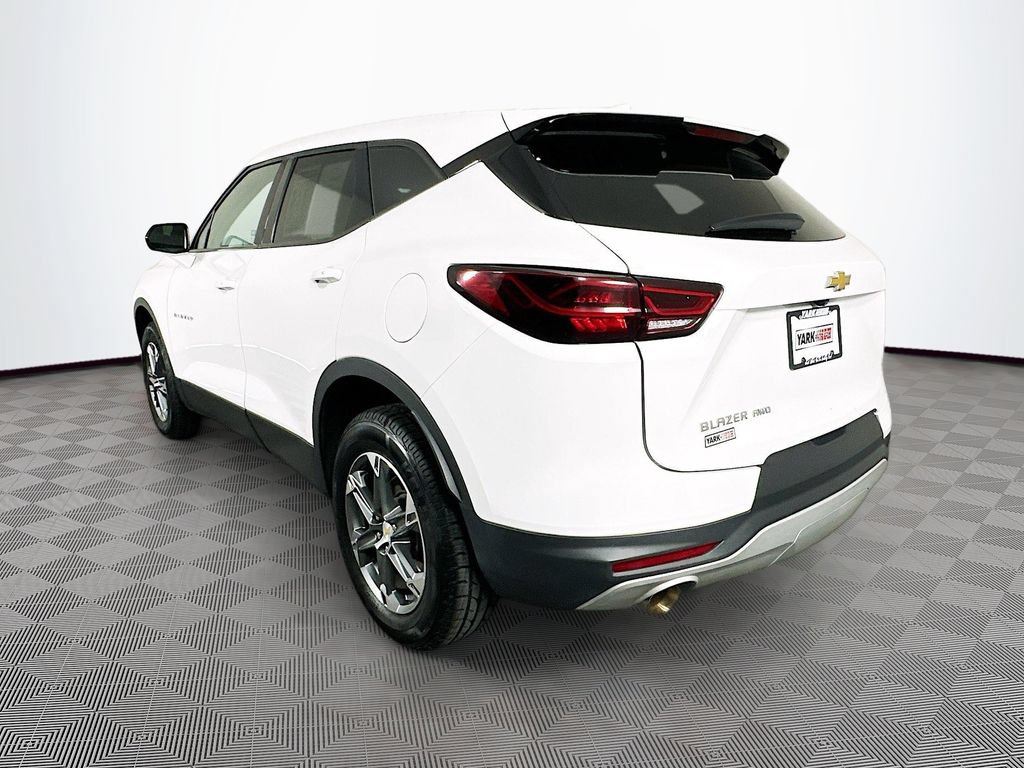 Used 2023 Chevrolet Blazer LT AWD/4WD image 8