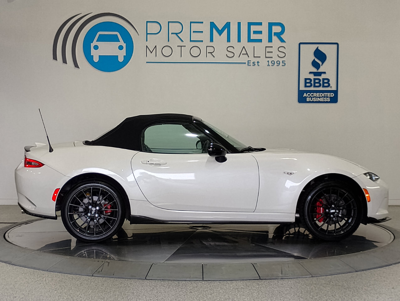 Used 2022 MAZDA MX-5 Miata Club w/ Brembo/BBS Recaro Package image 16