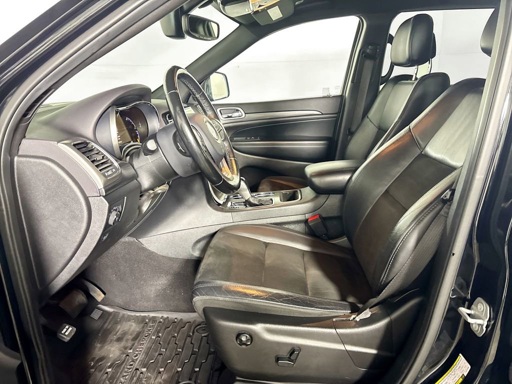 Used 2020 Jeep Grand Cherokee Altitude image 11