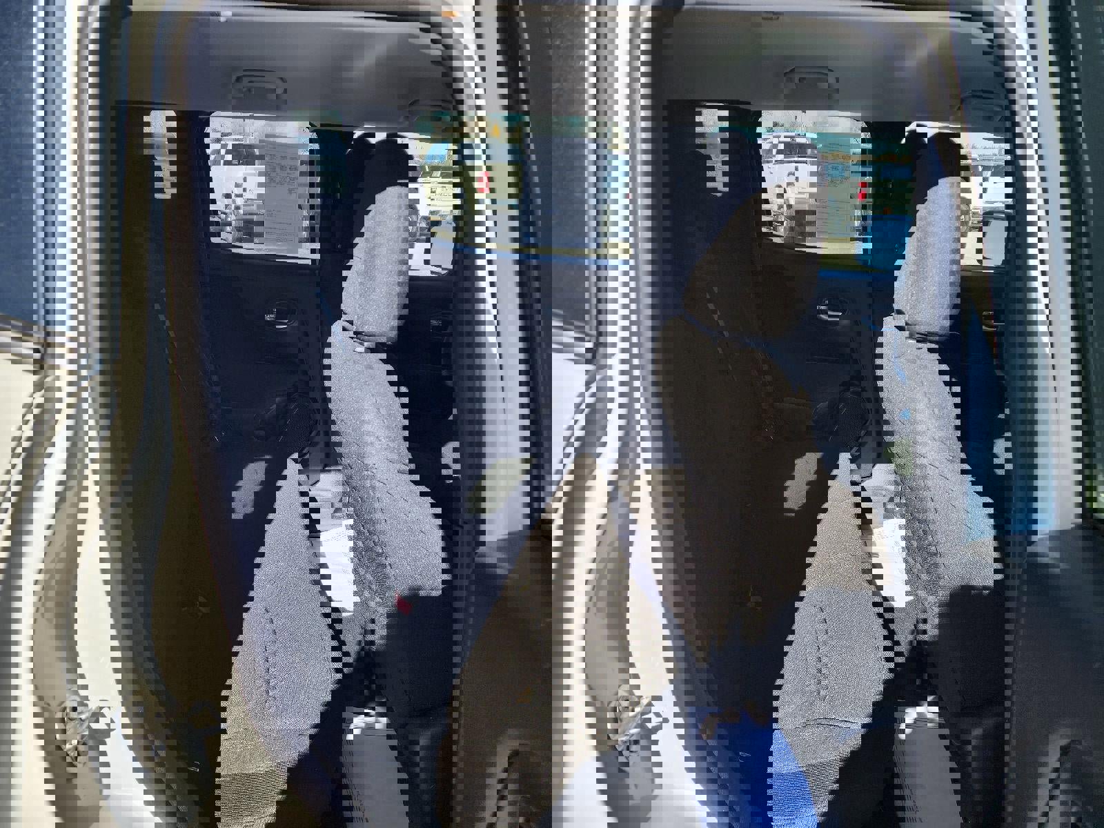 Used 2020 Jeep Renegade Latitude w/ Cold Weather Group image 14