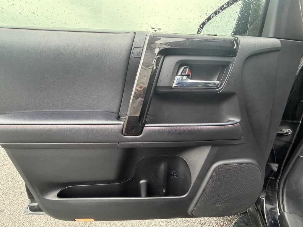 Used 2022 Toyota 4Runner TRD Off-Road Premium w/ Moonroof Package AWD/4WD image 20