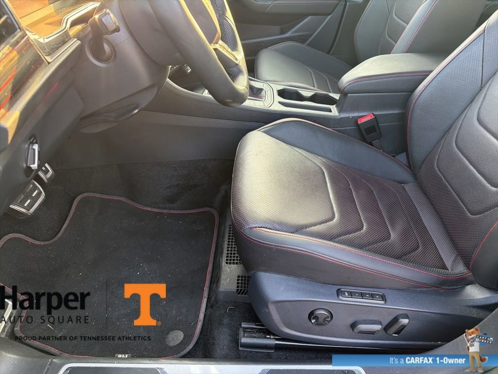 Used 2024 Volkswagen Jetta GLI Autobahn image 16