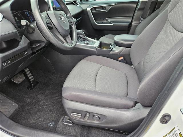 Used 2024 Toyota RAV4 XLE image 15