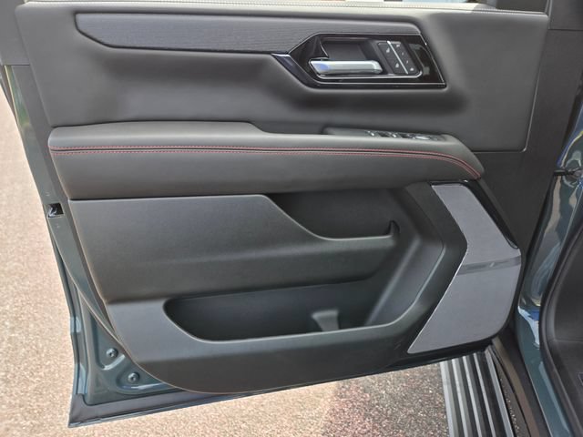 New 2026 GMC Yukon XL AT4 Ultimate AWD/4WD image 13