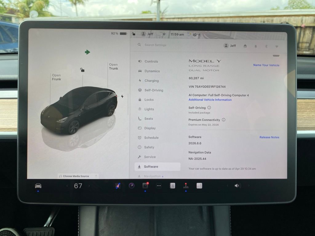 Used 2024 Tesla Model Y Long Range AWD/4WD image 2