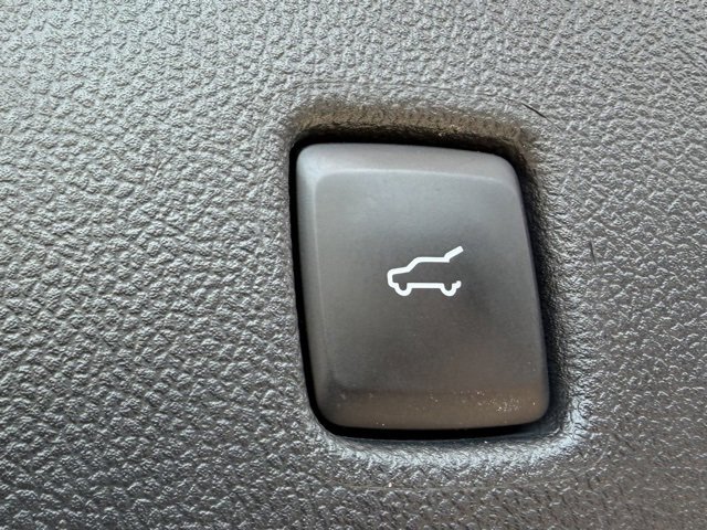 Used 2023 Ford Escape Active image 11