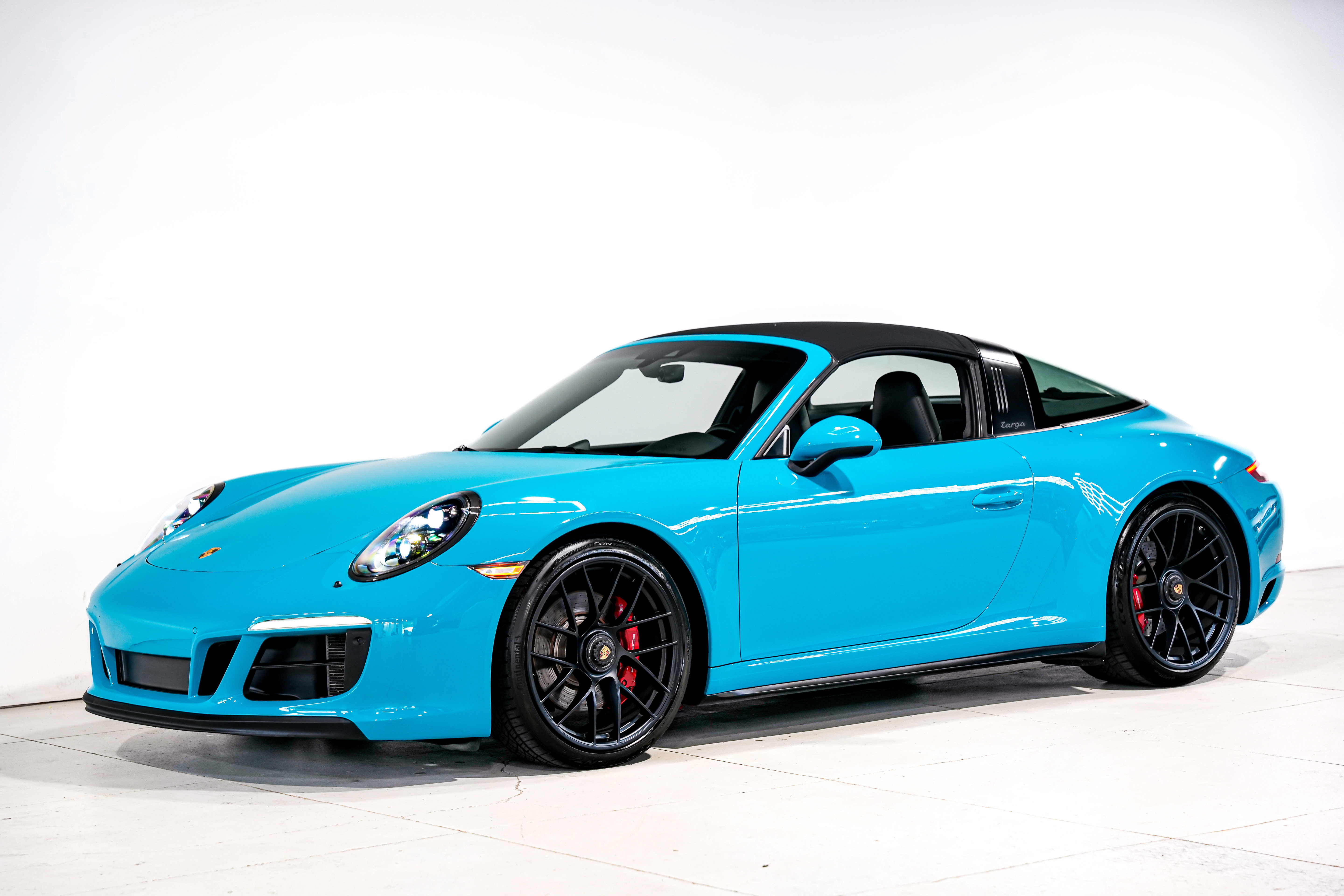 Used 2017 Porsche 911 Targa 4 GTS image 7