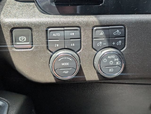 Used 2024 Chevrolet Silverado 1500 LTZ w/ LTZ Premium Package AWD/4WD image 30