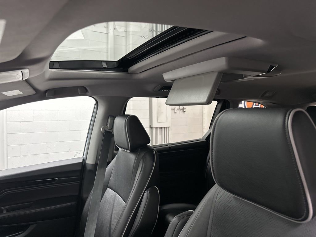 Used 2024 Honda Odyssey Elite image 36