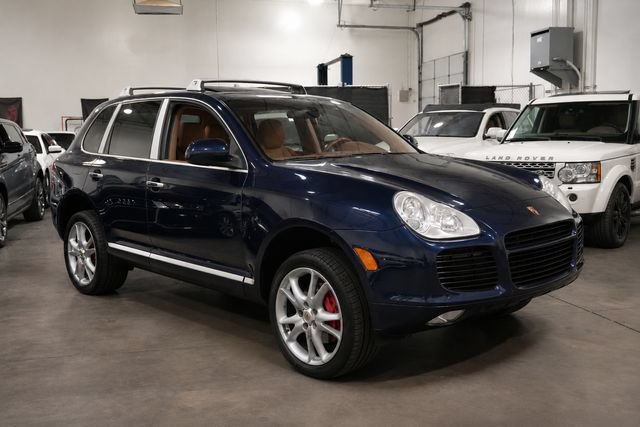 Used 2005 Porsche Cayenne Turbo AWD/4WD image 4