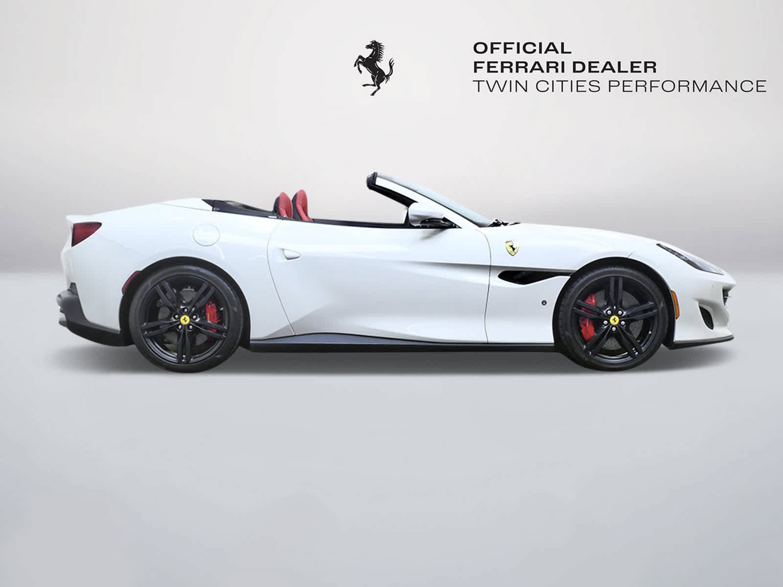 Certified 2019 Ferrari Portofino RWD image 11