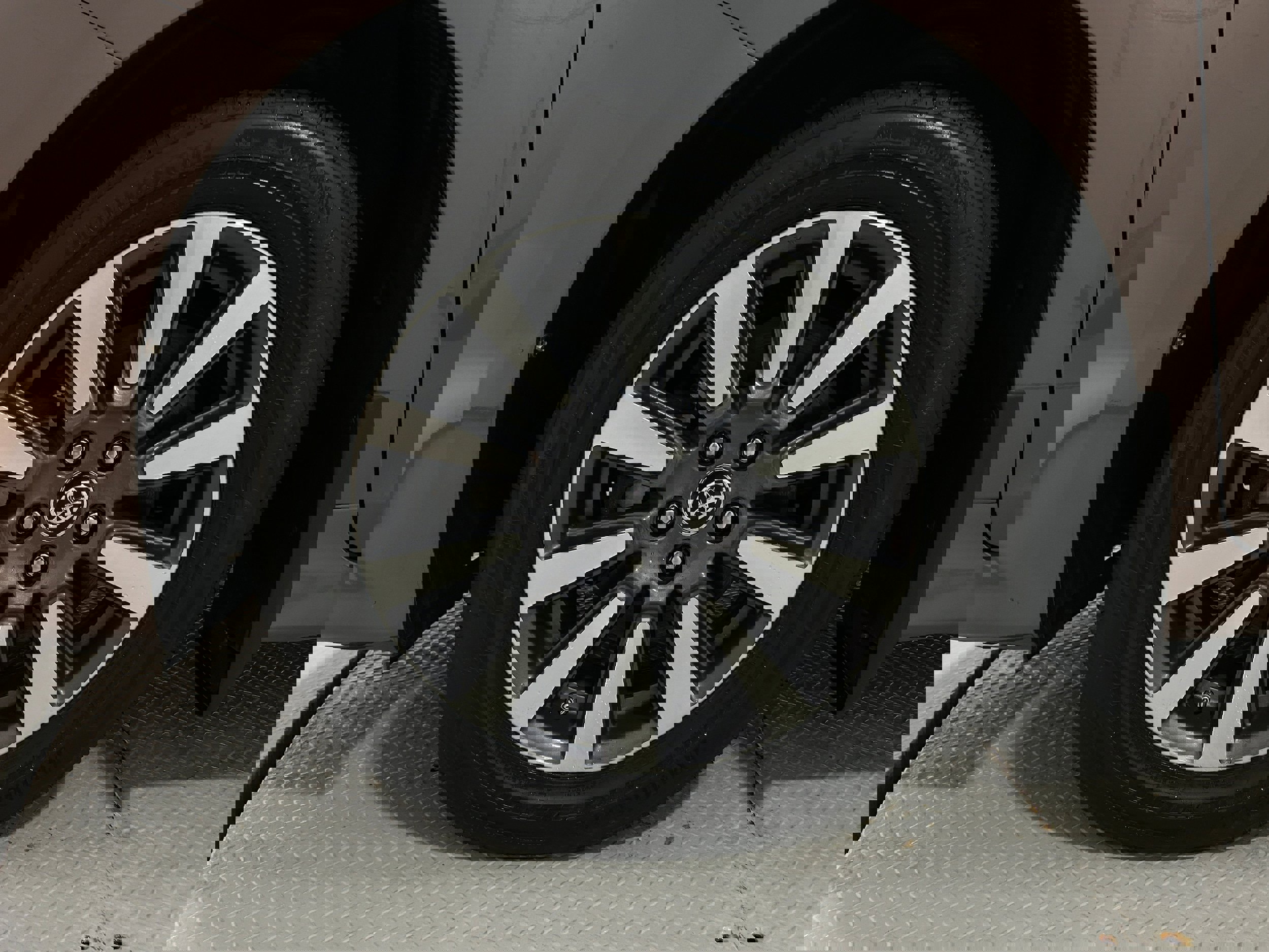 Used 2020 Toyota Sienna XLE w/ XLE Navigation Package image 41