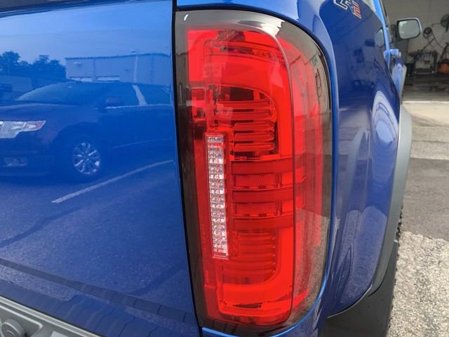Used 2020 Chevrolet Colorado ZR2 w/ ZR2 Dusk Special Edition image 33