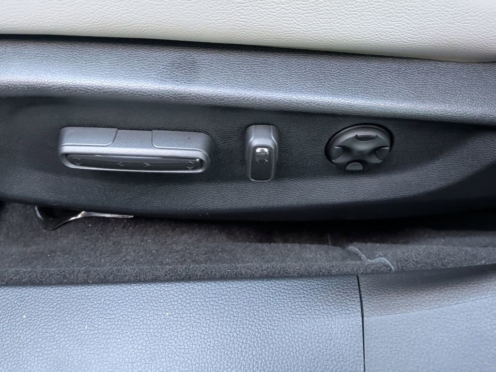 Used 2018 Honda Accord EX-L image 13