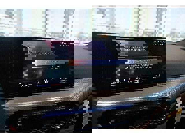 New 2026 BMW 330i xDrive Sedan w/ Convenience Package image 68