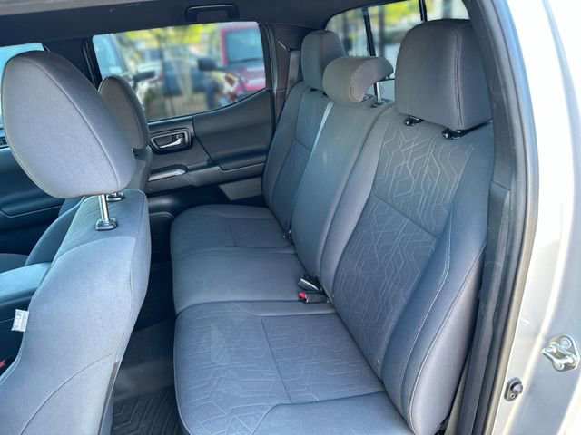 Used 2019 Toyota Tacoma TRD Sport AWD/4WD image 23
