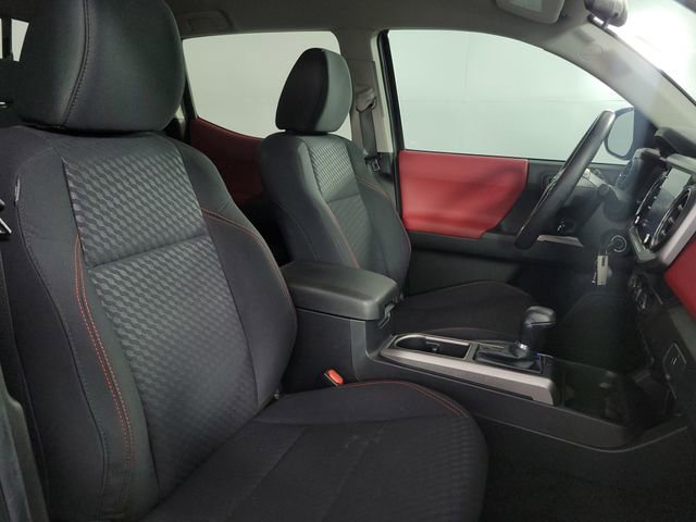 Used 2022 Toyota Tacoma SR5 RWD image 15