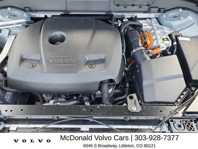 New 2026 Volvo XC60 T8 Plus w/ Climate Package PRO AWD/4WD image 21