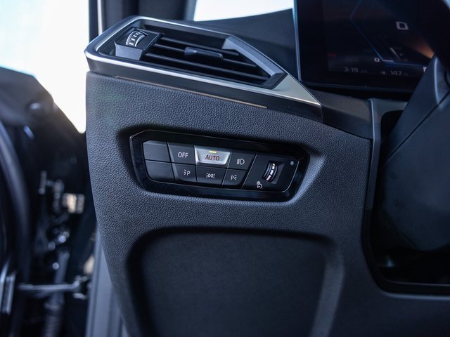 Used 2024 BMW M2 w/ Lighting Package image 37