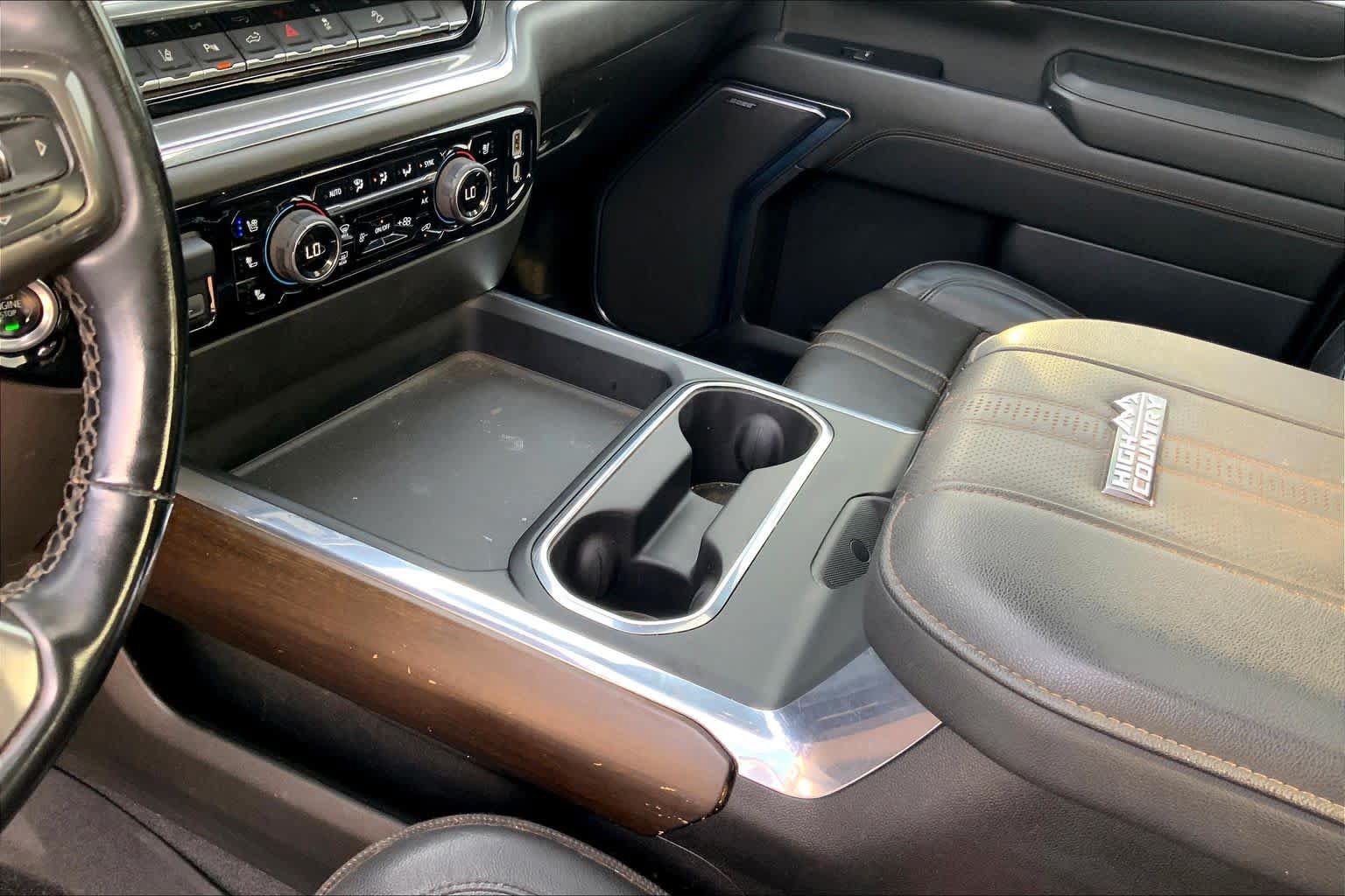 Used 2024 Chevrolet Silverado 2500 High Country w/ High Country Premium Package AWD/4WD image 16