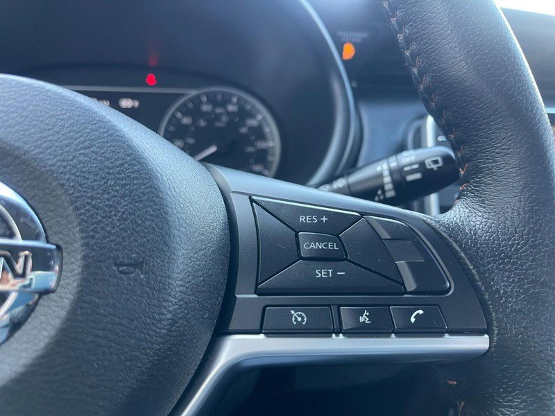 Used 2019 Nissan Kicks SR w/ SR Premium Package FWD image 25