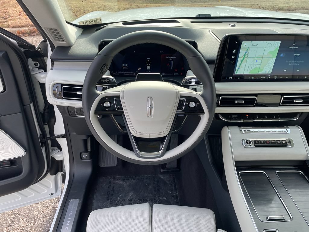 New 2026 Lincoln Aviator Reserve AWD/4WD image 9