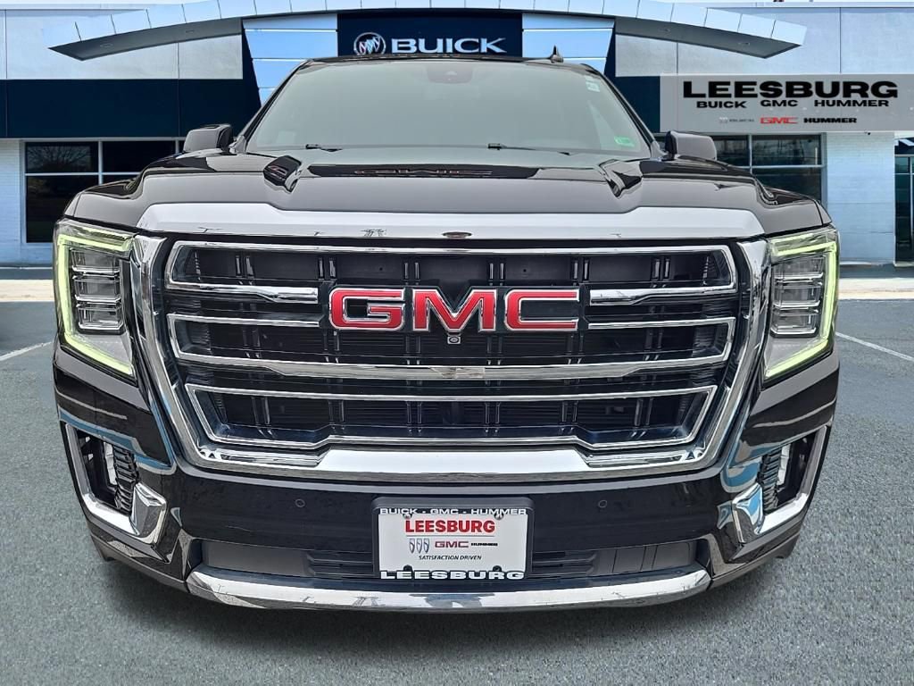 Used 2023 GMC Yukon SLT w/ SLT Premium Package image 2