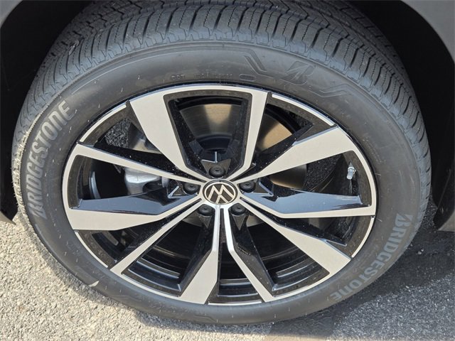 New 2026 Volkswagen Atlas SEL Premium R-Line image 5