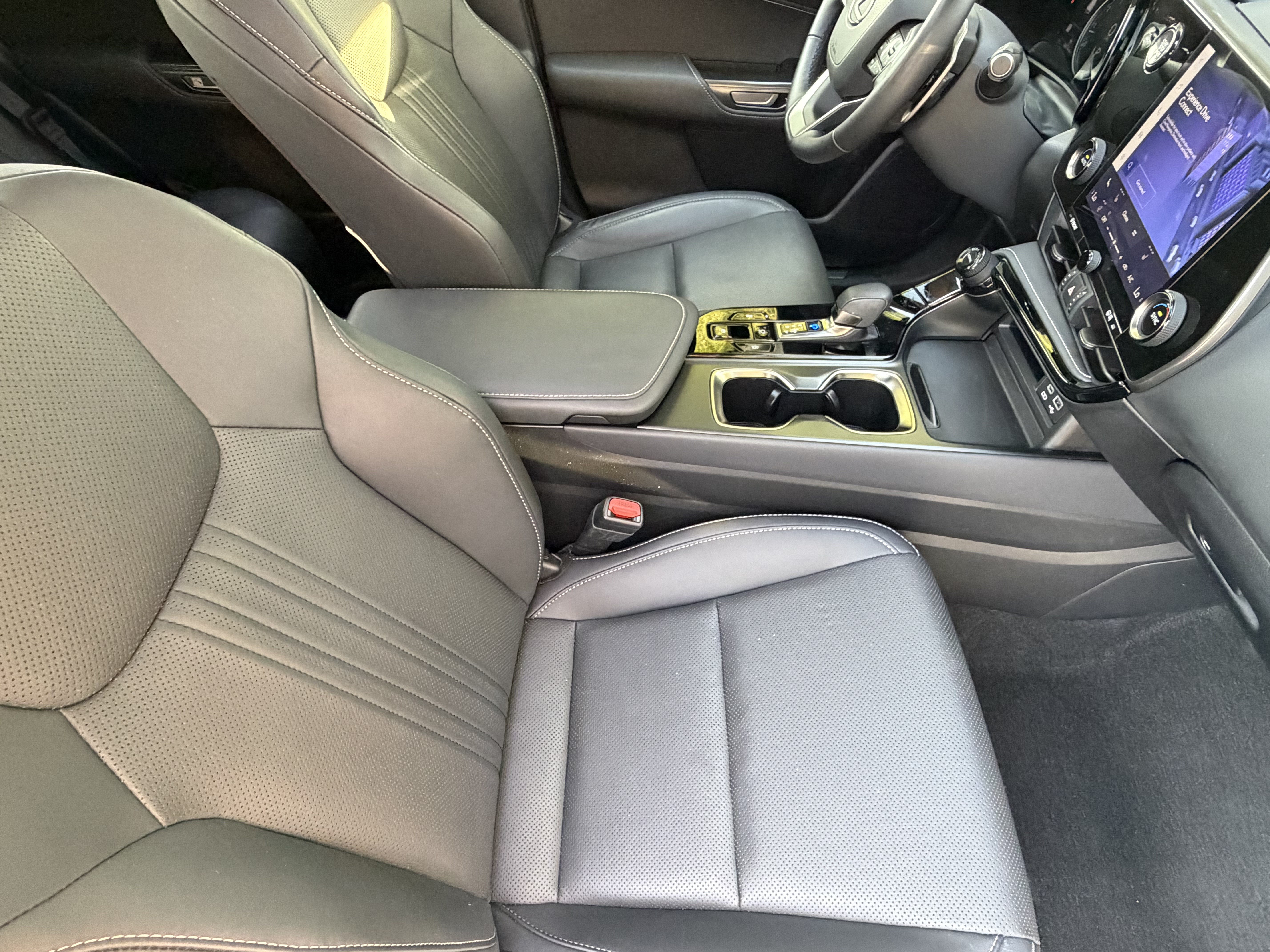 Used 2024 Lexus NX 250 FWD w/ Cold Area Package image 42