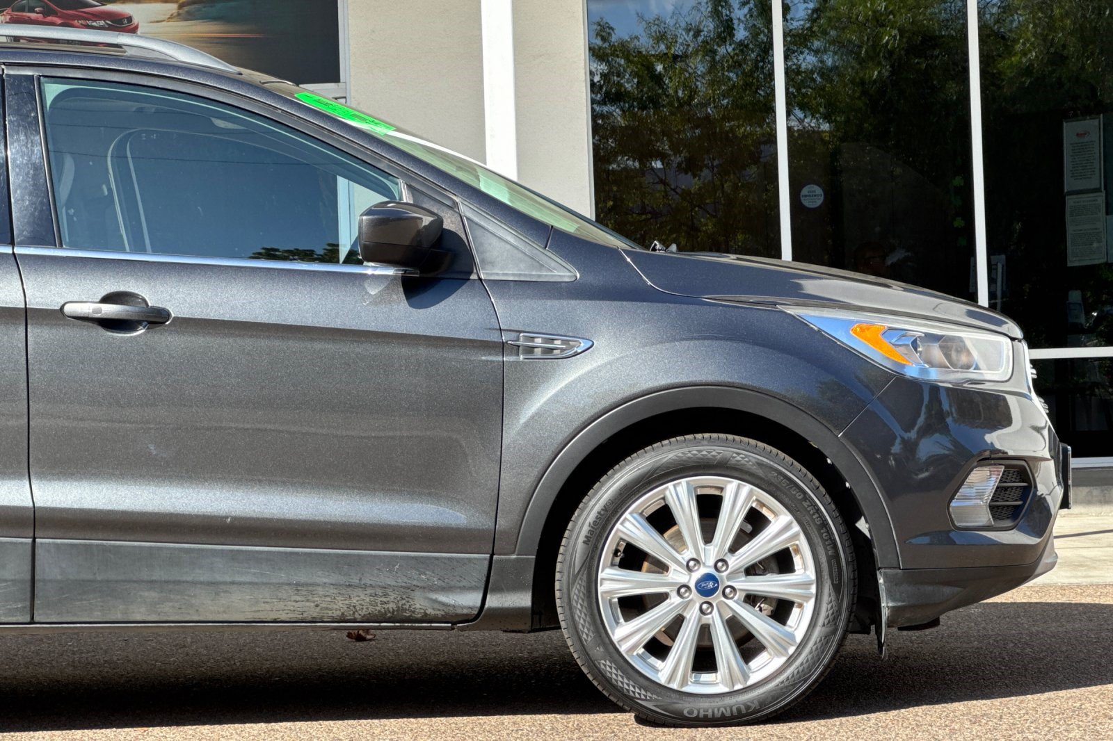 Used 2019 Ford Escape SEL FWD image 34