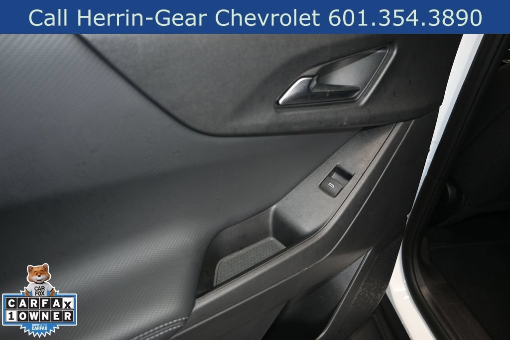 Used 2025 Chevrolet Equinox LT w/ Safety and Technology Package FWD image 15