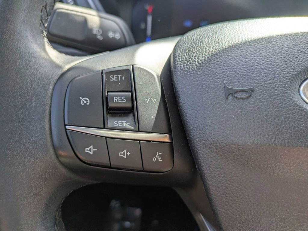 Used 2024 Ford Escape Active image 17