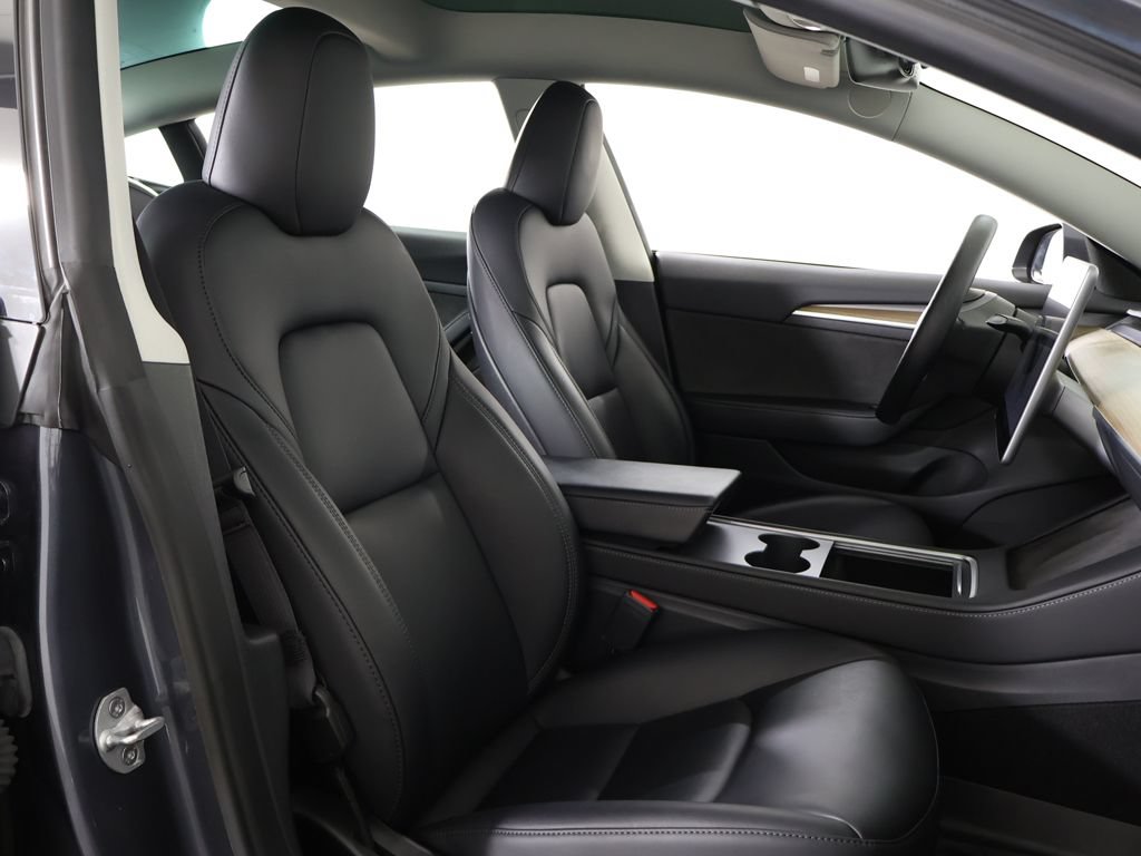 Used 2023 Tesla Model 3 Standard Range RWD image 31