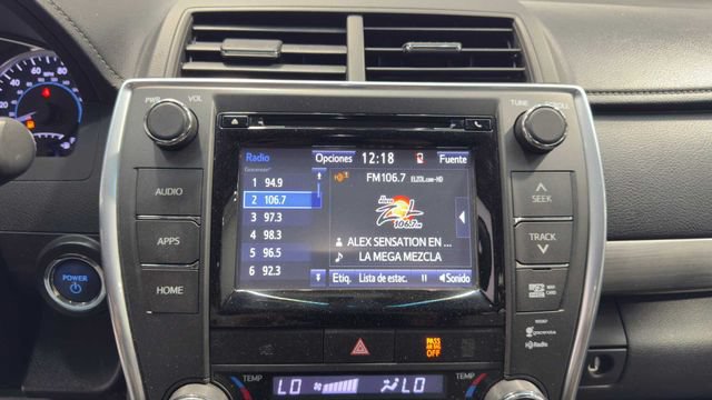 Used 2015 Toyota Camry XLE FWD image 29
