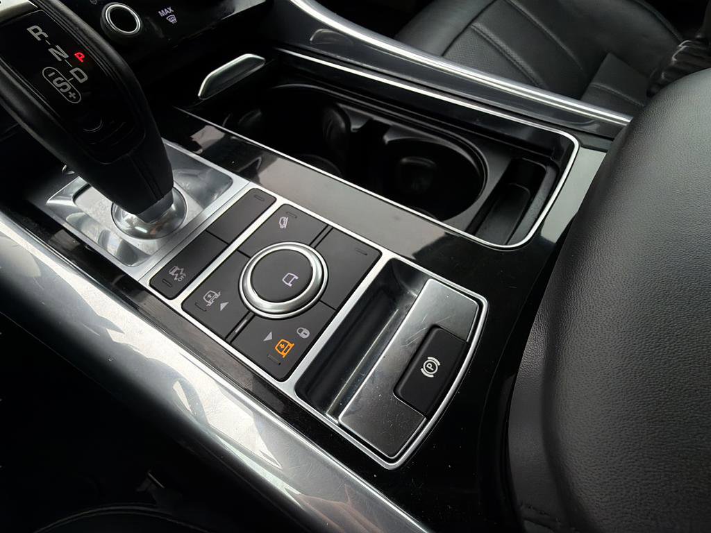 Used 2021 Land Rover Range Rover Sport HSE Silver Edition image 39