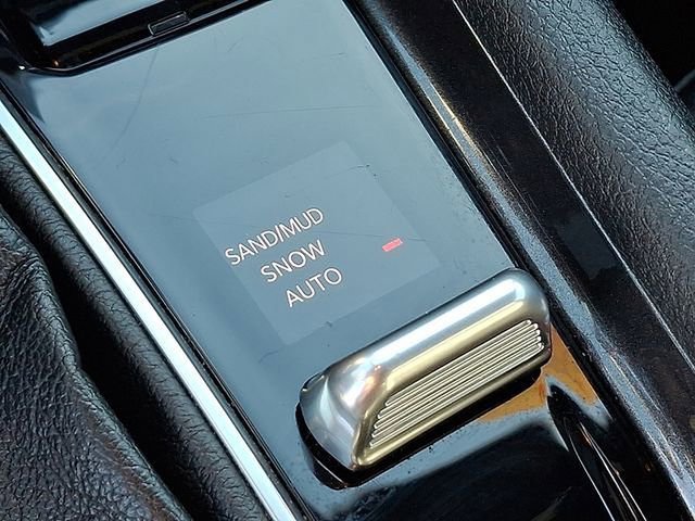 Used 2024 Jeep Compass Latitude image 23