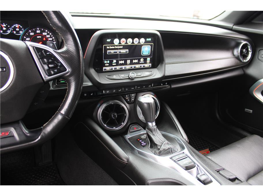 Used 2018 Chevrolet Camaro SS image 27