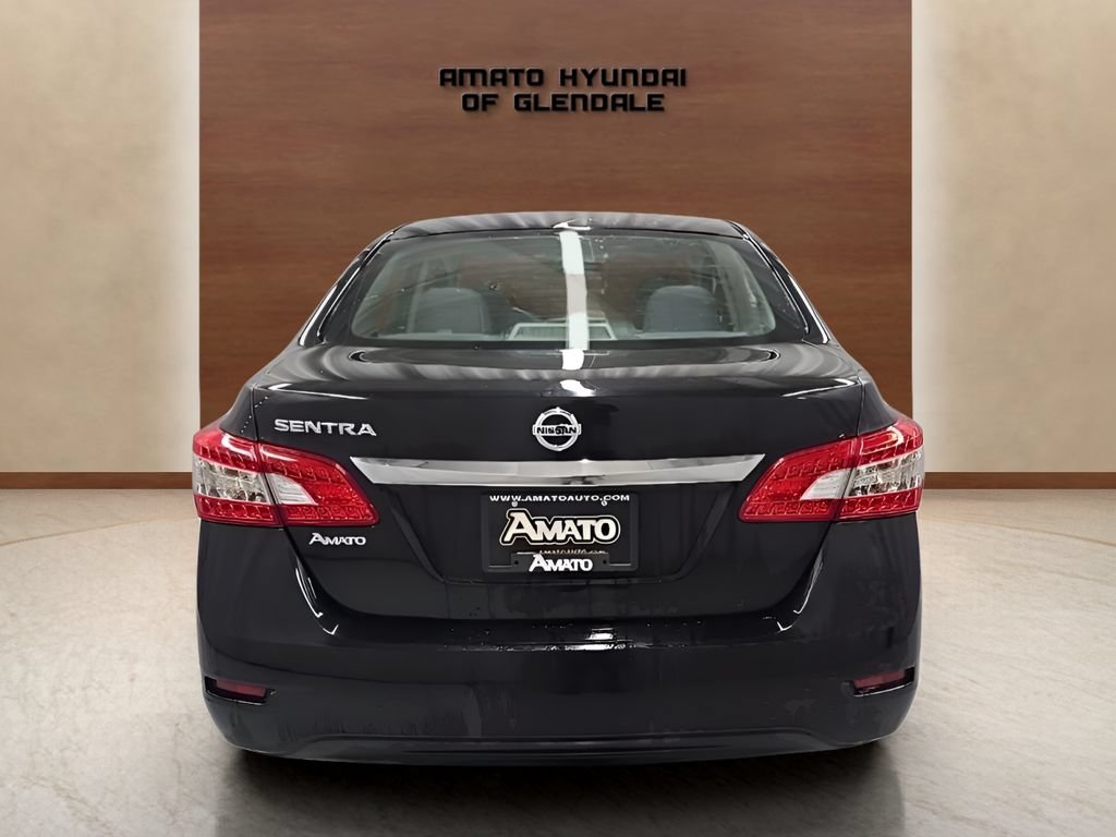 Used 2015 Nissan Sentra S FWD image 5